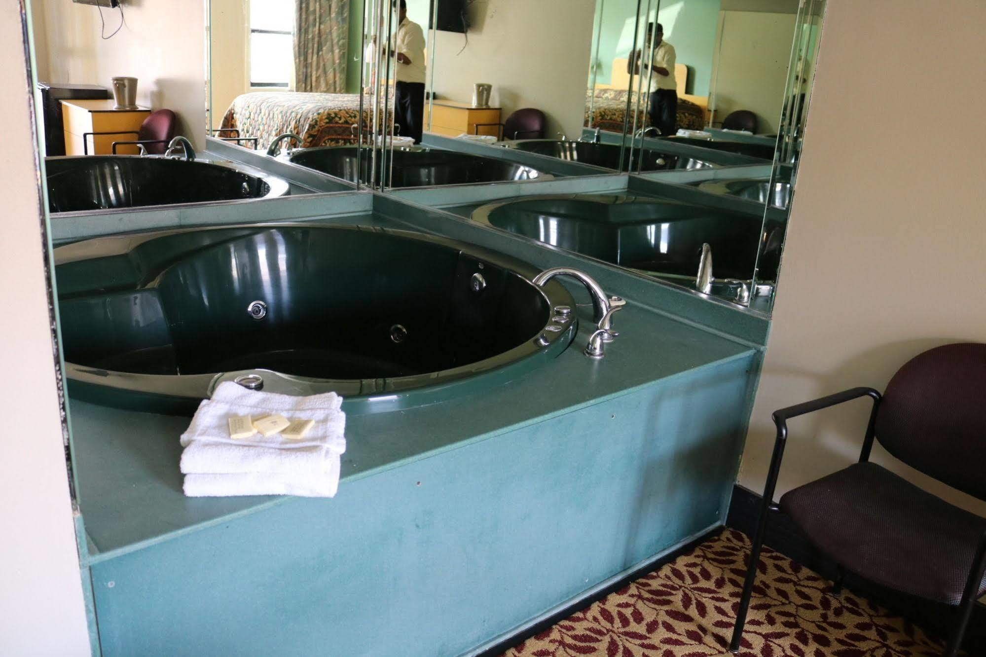 Miami Inn & Suites Oak Lawn Εξωτερικό φωτογραφία