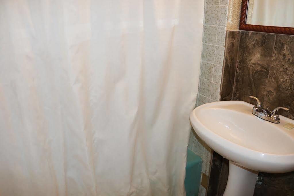 Miami Inn & Suites Oak Lawn Εξωτερικό φωτογραφία